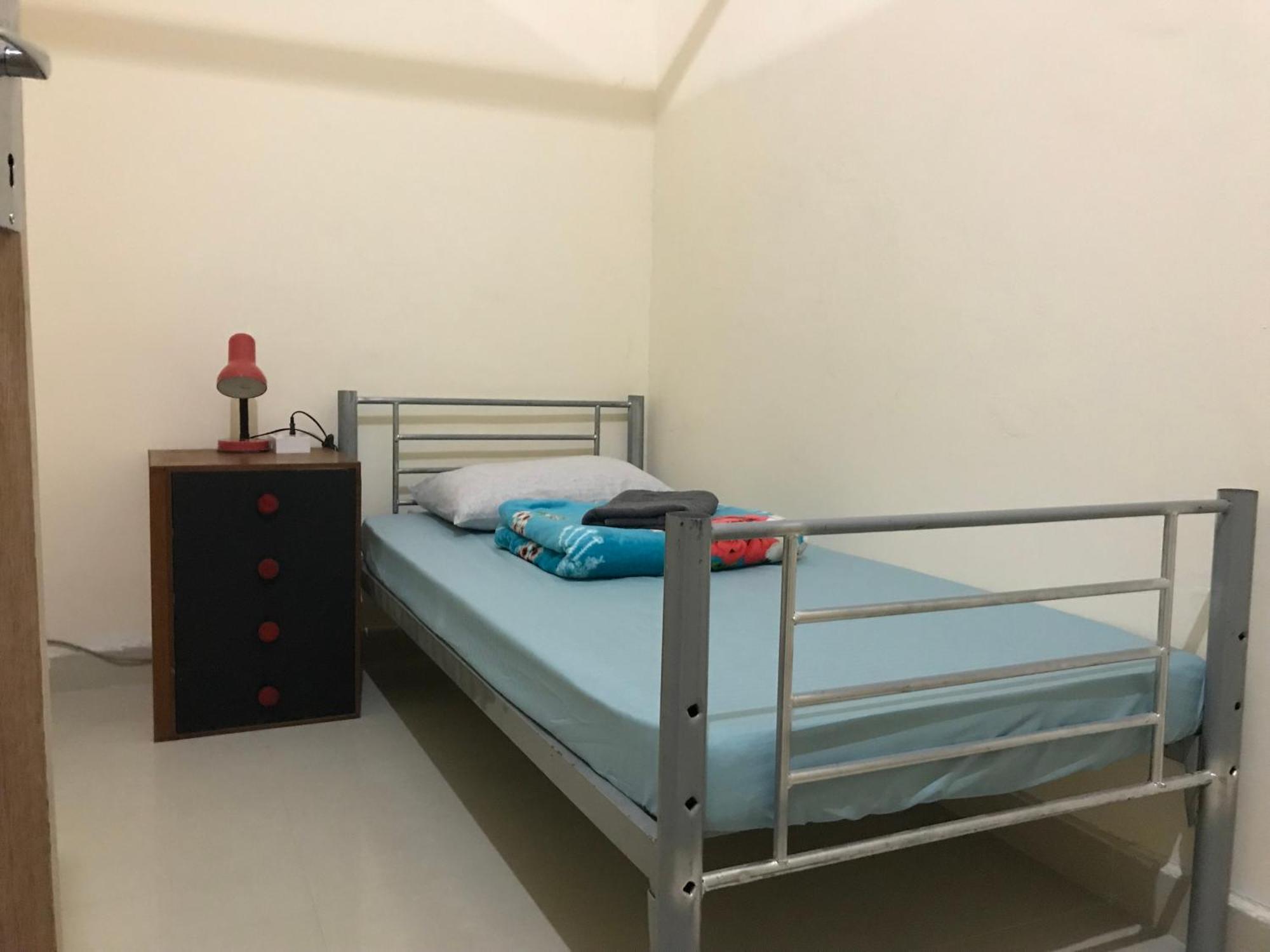 Backpacker'S Bed - No Parking Space Abu Dhabi Exteriör bild
